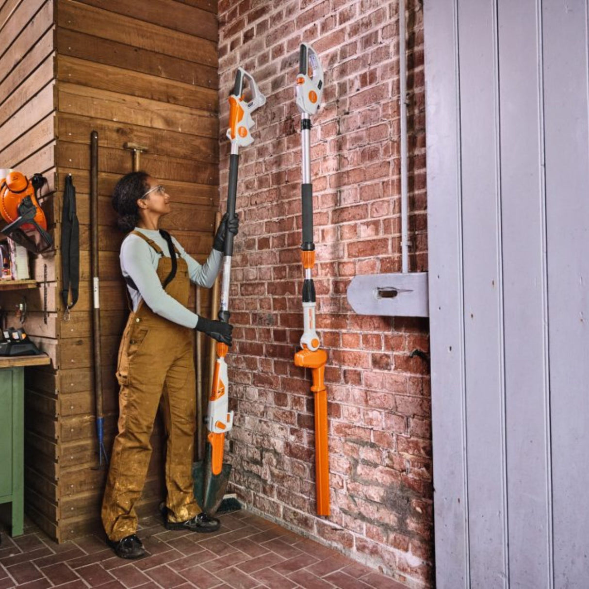 STIHL HTA 30 Battery Powered Pole Pruner | W/ Battery & Charger | HTA30