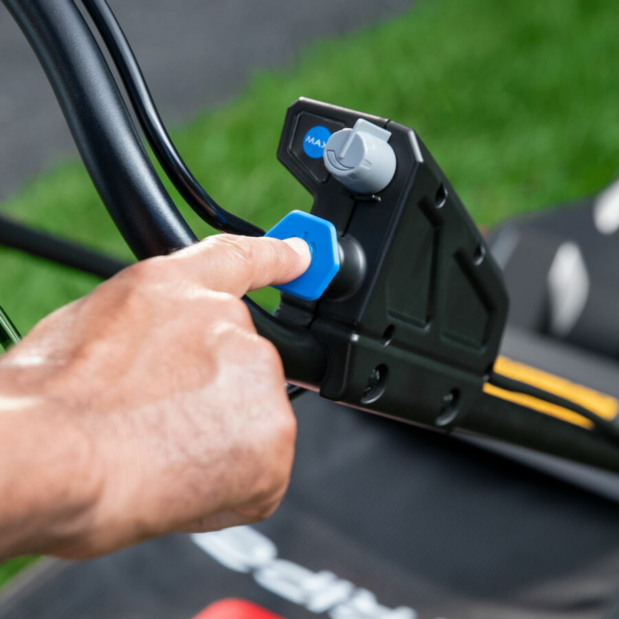 Toro 60V MAX Stripe Self-Propelled Mower - 6.0Ah Battery / Charger Included | 21 in. Deck | 21621 | Main Street Mower | Winter Garden | Clermont | Ocala