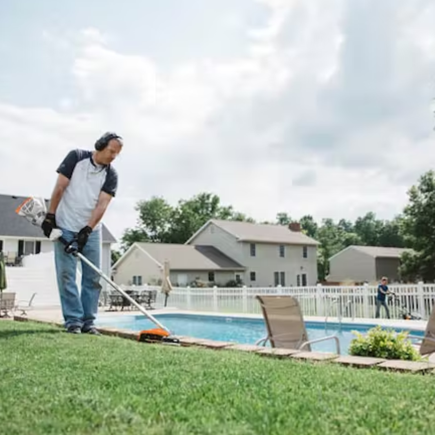 Stihl FS 56 RC-E String Trimmer WITH Easy2Start™ - Main Street Mower | Winter Garden, Ocala, Clermont