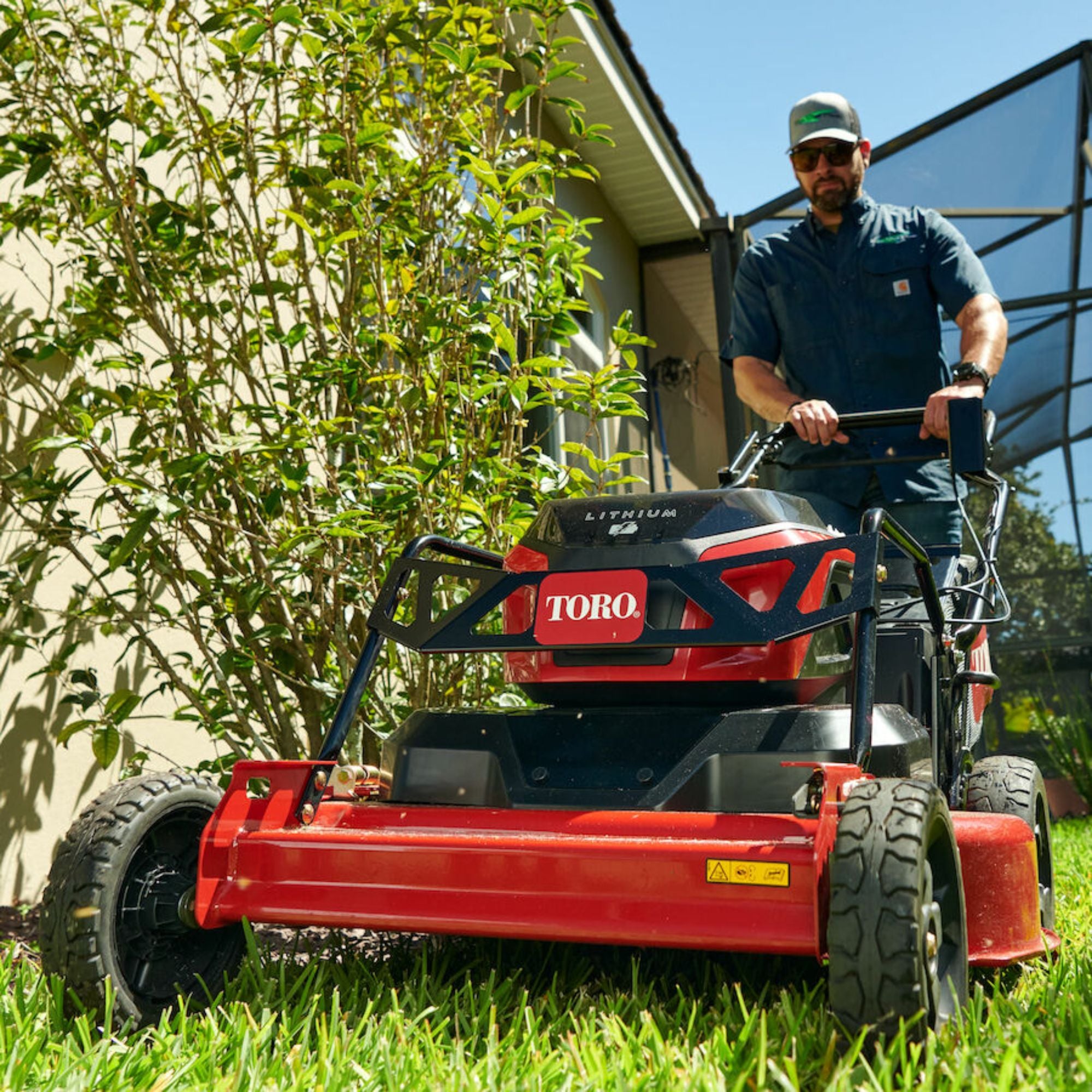 Toro TurfMaster Revolution 30 Deck 60V Max Electric Mower with