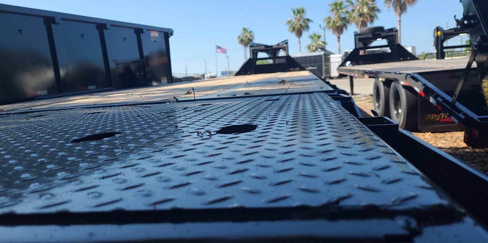 40 Foot Big Tex Heavy Duty Tandem Dual Wheel Axle Black Gooseneck Trailer (25GN-40D5A-MRBK)) | Main Street Mower | Winter Garden | Clermont | Ocala