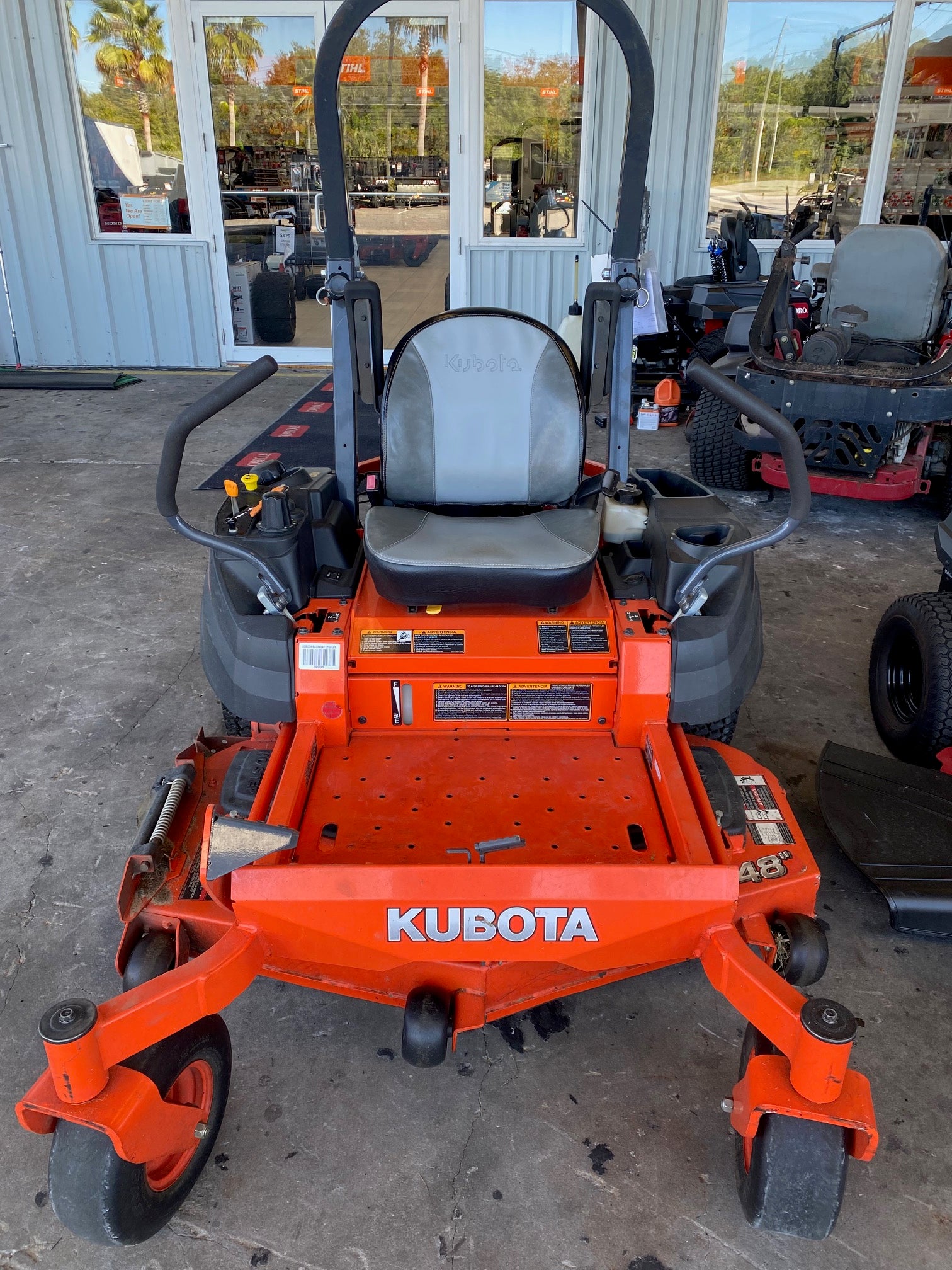 Kubota Kommander Pro Z411 48" Zero Turn Mower - USED | Main Street Mower | Winter Garden | Clermont | Ocala