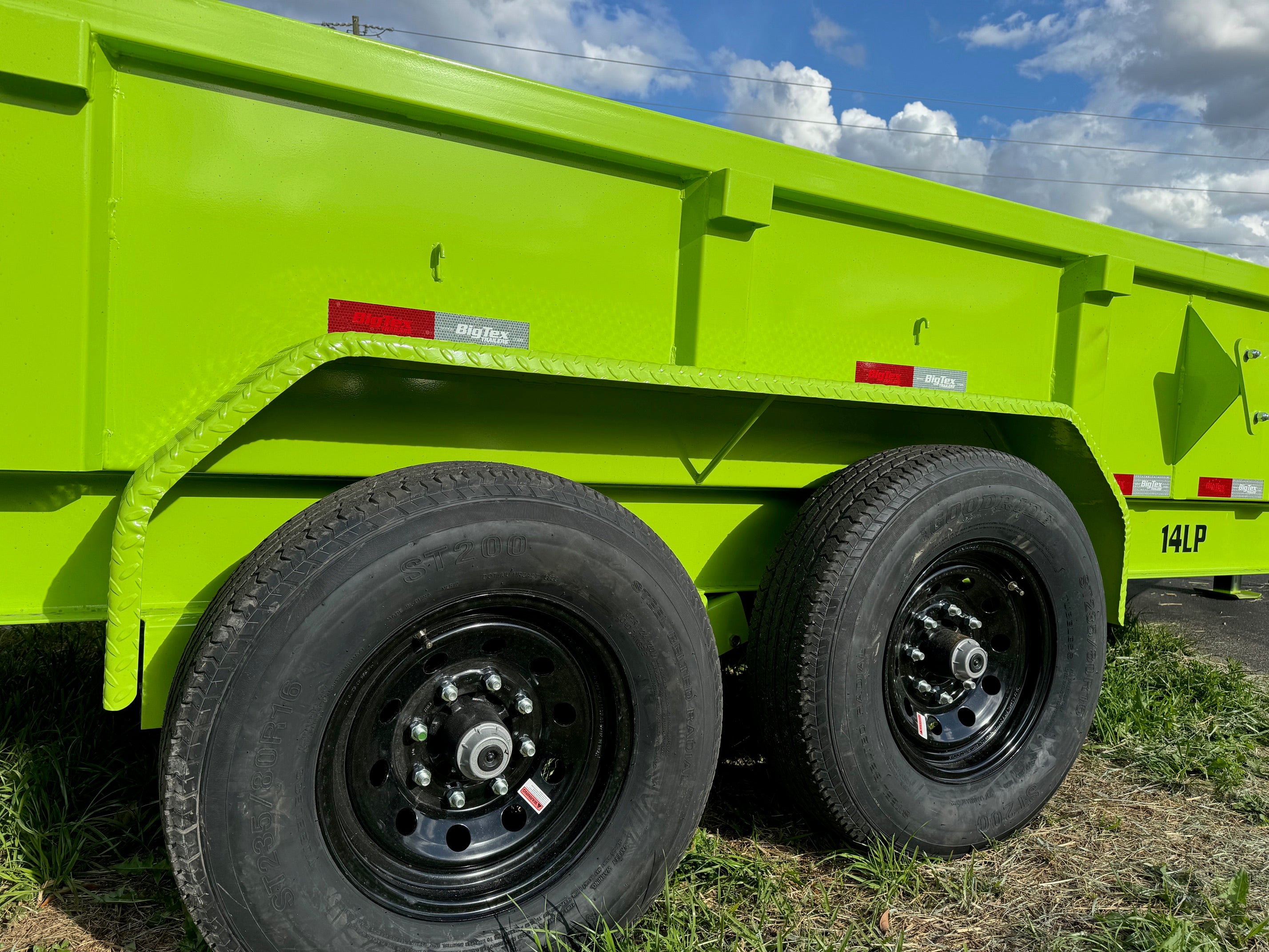 16 Foot Big Tex Heavy Duty Low Profile with Spreader Gate Slime Green Dump Trailer (14LP-16SG6SIRPD) (SOLD 3/1/2024)