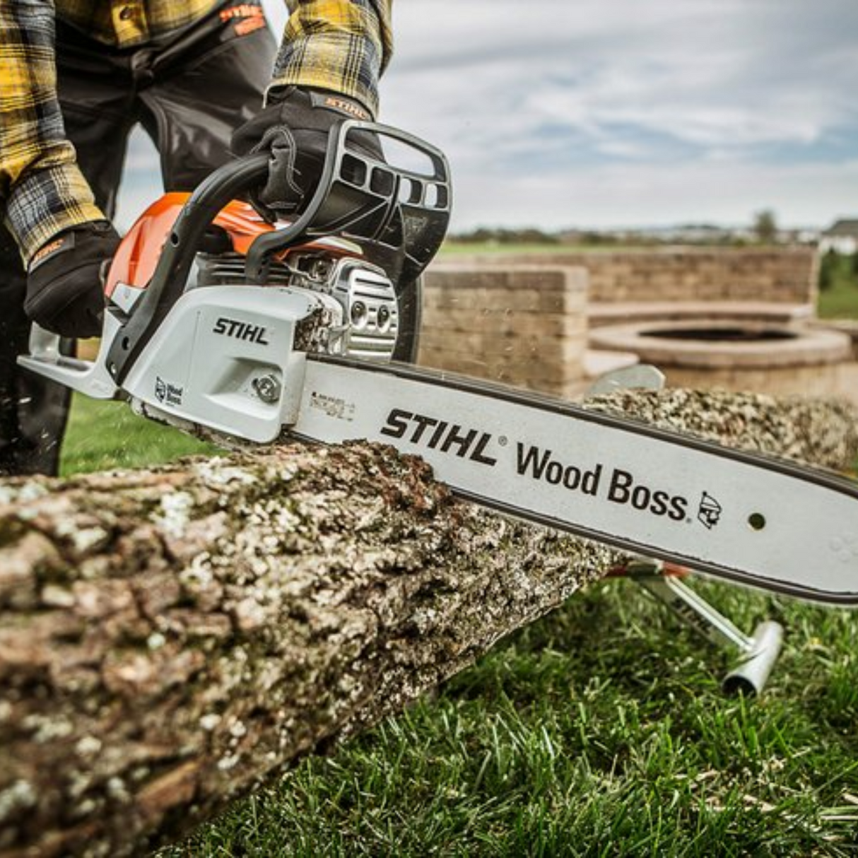 STIHL MS 251 WOOD BOSS Gas Powered Chainsaw 18In | Main Street Mower | Winter Garden | Clermont | Ocala