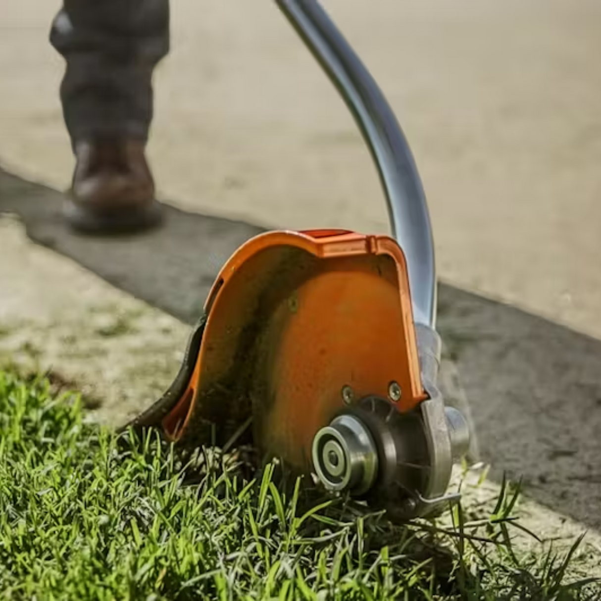 STIHL FC 56 C-E Gas Powered Edger with Easy2Start | Main Street Mower | Winter Garden | Clermont | Ocala