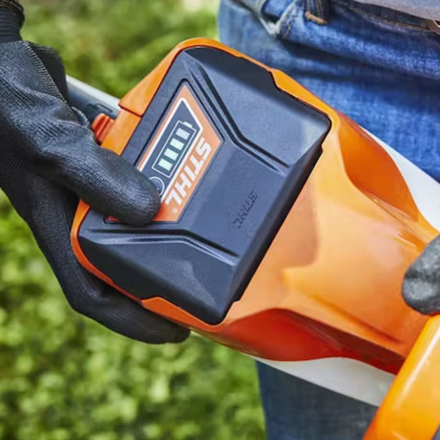 STIHL AK 30 36Volt Lithium-Ion Battery | Main Street Mower | Winter Garden | Clermont | Ocala