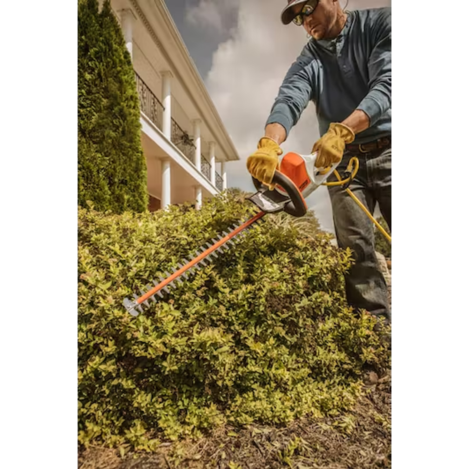 Stihl HSE 52 Electric Hedge Trimmer - Main Street Mower | Winter Garden, Ocala, Clermont